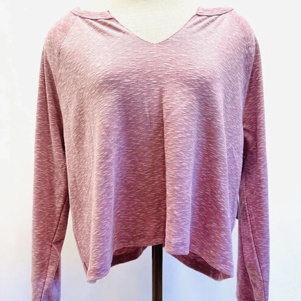 NWT SO GOODS FOR LIFE Juniors Long Sleeve Pullover V-Neck Pink Crop Top Size XL